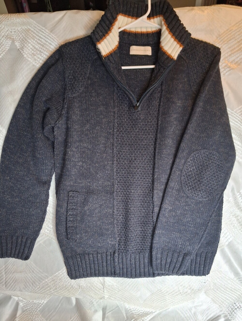 Men's Large Navy Half-Zip Cable Knit Sweater ACROSSTHEPOND